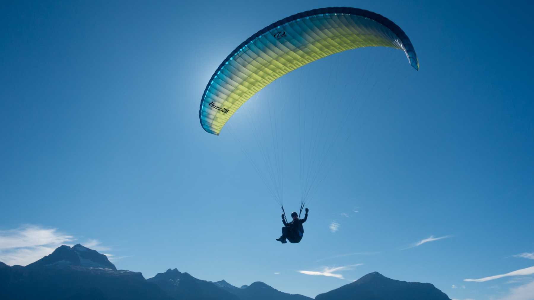 Ozone Buzz Z6 Paraglider